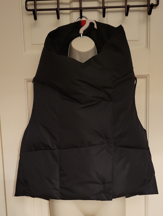 pretty rugged Jackets & Blazers - Pretty Rugged Down Vest Size Small